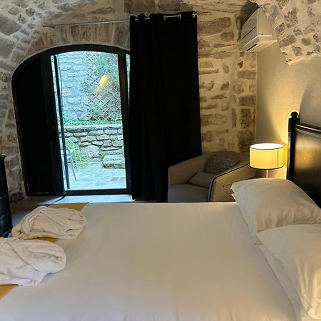 La Maison Des Vendangeurs - Table D'Hotes Le Soir Du Jeudi Au Dimanche- Jacuzzi - Balneo Spa - Acces Piscine Pour Toutes Les Chambres Sauf Studio Coquet- Piscine De Mai A Mi-Octobre Martignargues Εξωτερικό φωτογραφία