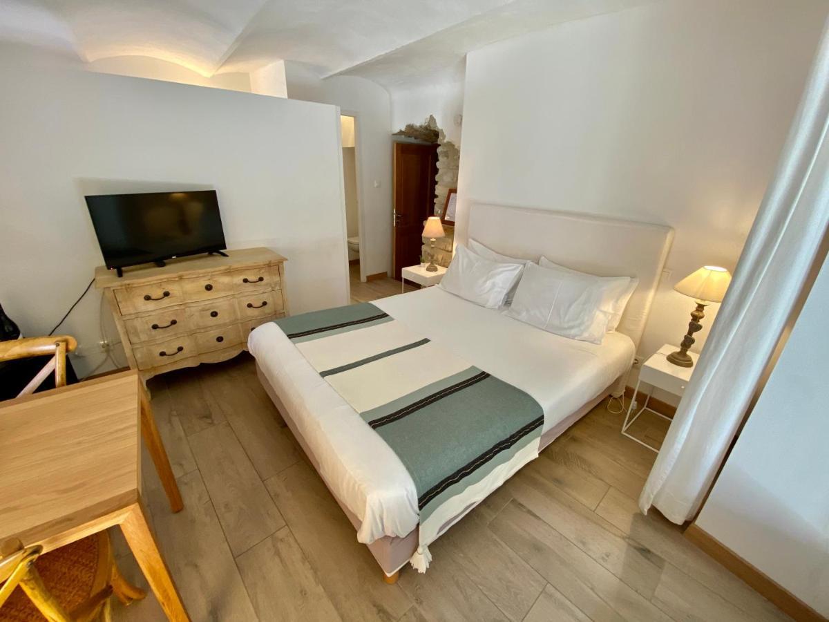 La Maison Des Vendangeurs - Table D'Hotes Le Soir Du Jeudi Au Dimanche- Jacuzzi - Balneo Spa - Acces Piscine Pour Toutes Les Chambres Sauf Studio Coquet- Piscine De Mai A Mi-Octobre Martignargues Εξωτερικό φωτογραφία