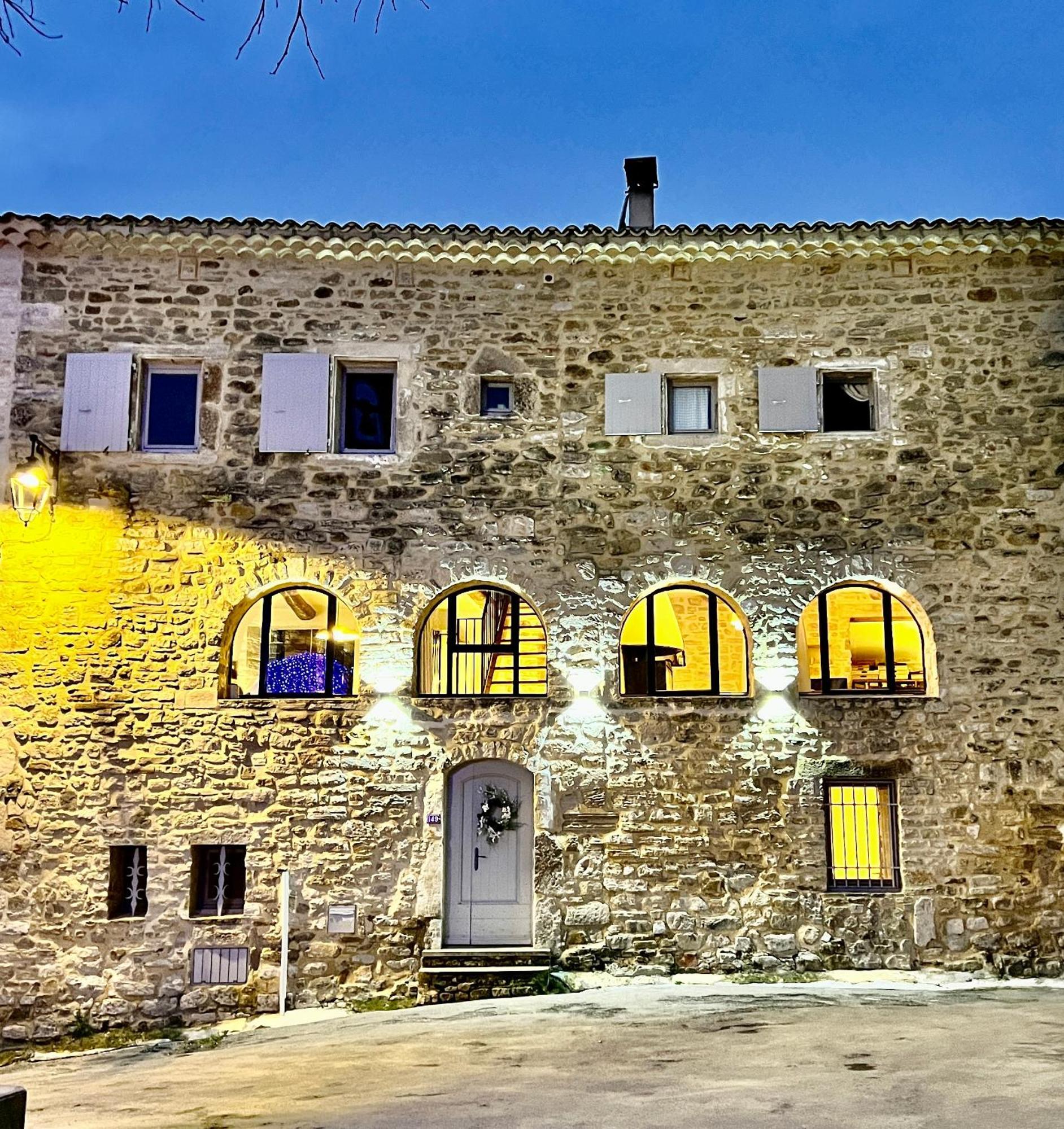 La Maison Des Vendangeurs - Table D'Hotes Le Soir Du Jeudi Au Dimanche- Jacuzzi - Balneo Spa - Acces Piscine Pour Toutes Les Chambres Sauf Studio Coquet- Piscine De Mai A Mi-Octobre Martignargues Εξωτερικό φωτογραφία
