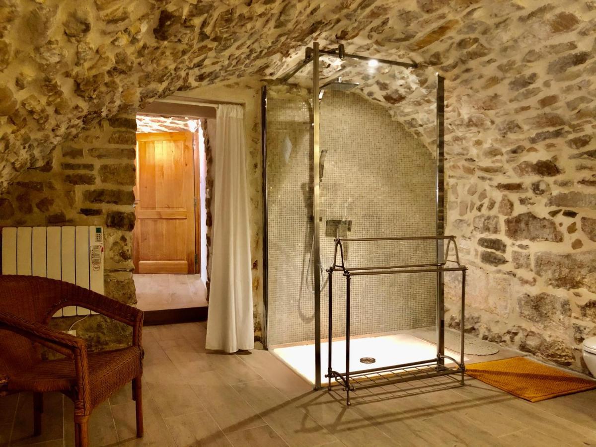 La Maison Des Vendangeurs - Table D'Hotes Le Soir Du Jeudi Au Dimanche- Jacuzzi - Balneo Spa - Acces Piscine Pour Toutes Les Chambres Sauf Studio Coquet- Piscine De Mai A Mi-Octobre Martignargues Εξωτερικό φωτογραφία